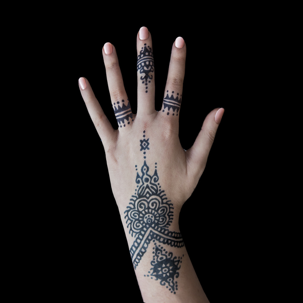 The dangerous reason you should never consider getting a black henna tattoo  - Mirror Online